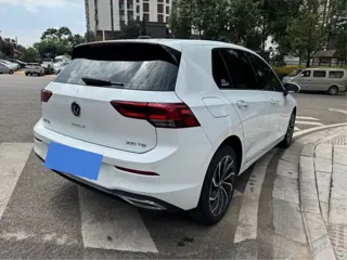Volkswagen Golf 2022 купить из Китая, цена 1 429 000 ₽ — Suifenhe Auto