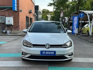 Volkswagen Golf 2019 купить из Китая, цена 1 511 000 ₽ — Suifenhe Auto