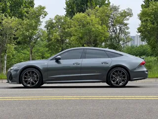 Audi A7 2024 купить из Китая, цена 7 135 000 ₽ — Suifenhe Auto
