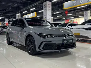 Volkswagen Golf 2022 купить из Китая, цена 2 046 000 ₽ — Suifenhe Auto
