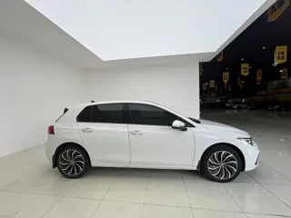 Volkswagen Golf 2022 купить из Китая, цена 1 528 000 ₽ — Suifenhe Auto