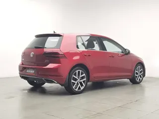 Volkswagen Golf 2019 купить из Китая, цена 1 481 000 ₽ — Suifenhe Auto