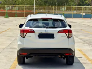 Honda Vezel 2021 купить из Китая, цена 1 400 000 ₽ — Suifenhe Auto