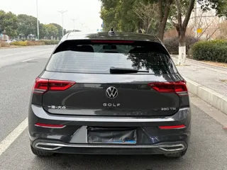 Volkswagen Golf 2023 купить из Китая, цена 1 680 000 ₽ — Suifenhe Auto