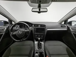 Volkswagen Golf 2019 купить из Китая, цена 1 363 000 ₽ — Suifenhe Auto