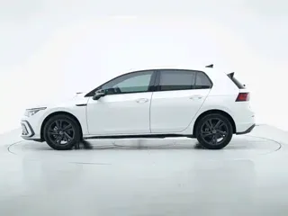 Volkswagen Golf 2023 купить из Китая, цена 1 890 000 ₽ — Suifenhe Auto