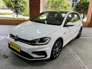 Volkswagen Golf 2020 купить из Китая, цена 1 665 000 ₽ — Suifenhe Auto