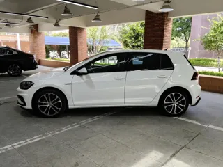 Volkswagen Golf 2020 купить из Китая, цена 1 665 000 ₽ — Suifenhe Auto