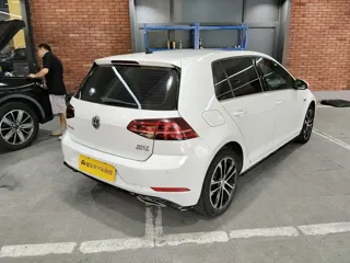 Volkswagen Golf 2020 купить из Китая, цена 1 665 000 ₽ — Suifenhe Auto