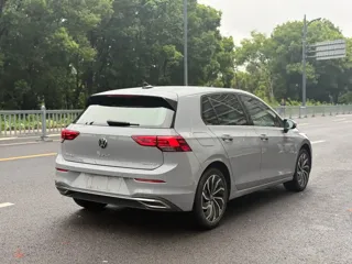 Volkswagen Golf 2022 купить из Китая, цена 1 490 000 ₽ — Suifenhe Auto