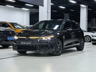Volkswagen Golf 2022 купить из Китая, цена 2 099 000 ₽ — Suifenhe Auto