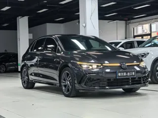 Volkswagen Golf 2022 купить из Китая, цена 2 099 000 ₽ — Suifenhe Auto