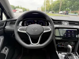 Volkswagen Magotan 2025 купить из Китая, цена 4 094 000 ₽ — Suifenhe Auto