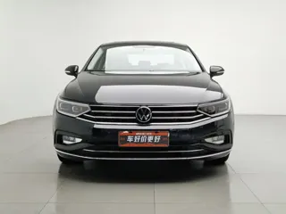 Volkswagen Magotan 2021 купить из Китая, цена 1 731 000 ₽ — Suifenhe Auto