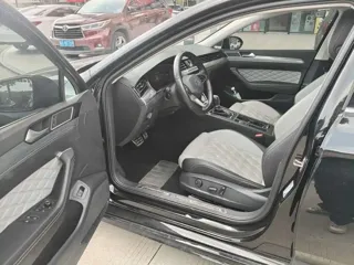 Volkswagen Magotan 2023 купить из Китая, цена 1 824 000 ₽ — Suifenhe Auto