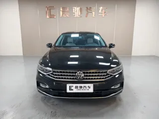 Volkswagen Magotan 2025 купить из Китая, цена 3 963 000 ₽ — Suifenhe Auto