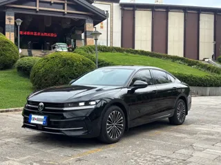 Volkswagen Magotan 2025