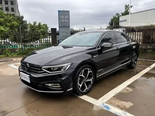 Volkswagen Magotan 2024