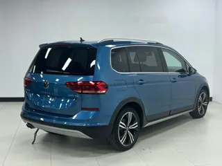Volkswagen Touran 2022 купить из Китая, цена 1 994 000 ₽ — Suifenhe Auto