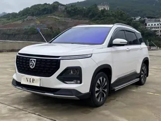 Baojun 530 2020 купить из Китая, цена 1 118 000 ₽ — Suifenhe Auto