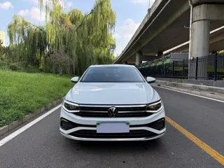 Volkswagen Bora 2024 купить из Китая, цена 1 770 000 ₽ — Suifenhe Auto