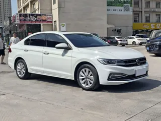 Volkswagen Bora 2023 купить из Китая, цена 1 364 000 ₽ — Suifenhe Auto