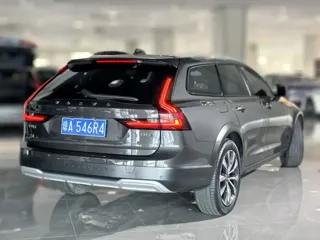 Volvo V90 2024 купить из Китая, цена 5 980 000 ₽ — Suifenhe Auto