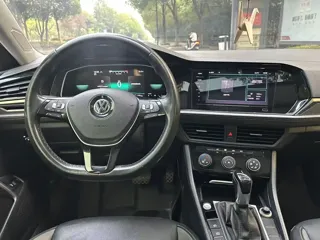Volkswagen Sagitar 2020 купить из Китая, цена 1 359 000 ₽ — Suifenhe Auto