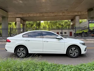 Volkswagen Bora 2024 купить из Китая, цена 1 712 000 ₽ — Suifenhe Auto
