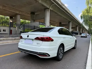 Volkswagen Bora 2024 купить из Китая, цена 1 712 000 ₽ — Suifenhe Auto