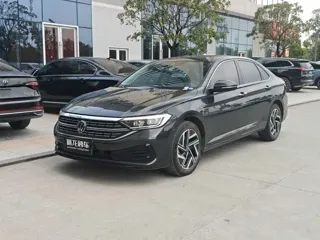 Volkswagen Sagitar 2025