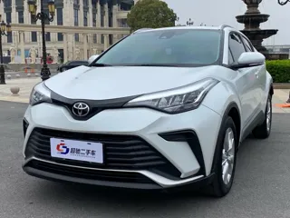 Toyota IZOA 2025 купить из Китая, цена 3 070 000 ₽ — Suifenhe Auto