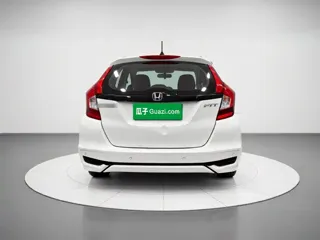 Honda Fit 2019 купить из Китая, цена 1 315 000 ₽ — Suifenhe Auto
