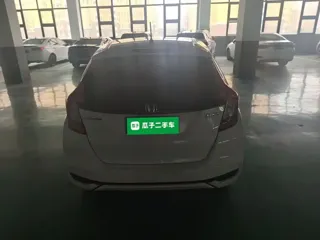Honda Fit 2019 купить из Китая, цена 1 306 000 ₽ — Suifenhe Auto