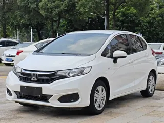 Honda Fit 2018 купить из Китая, цена 1 240 000 ₽ — Suifenhe Auto
