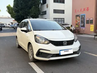 Honda Fit 2022 купить из Китая, цена 1 215 000 ₽ — Suifenhe Auto
