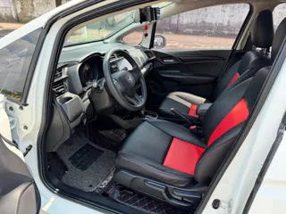 Honda Fit 2018 купить из Китая, цена 1 224 000 ₽ — Suifenhe Auto