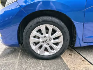 Honda Fit 2018 купить из Китая, цена 1 224 000 ₽ — Suifenhe Auto
