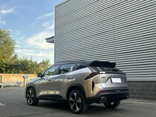 Geely Boyue 2025 купить из Китая, цена 2 845 000 ₽ — Suifenhe Auto