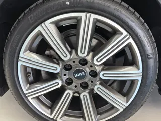 MINI CLUBMAN 2022 купить из Китая, цена 2 616 000 ₽ — Suifenhe Auto