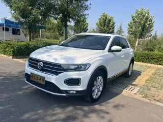 Volkswagen T-ROC 2019 купить из Китая, цена 1 467 000 ₽ — Suifenhe Auto