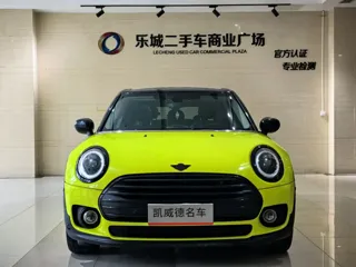 MINI CLUBMAN 2021 купить из Китая, цена 2 320 000 ₽ — Suifenhe Auto