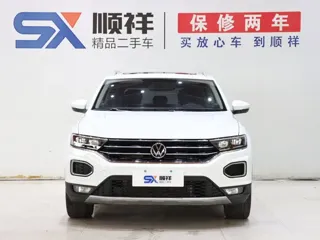 Volkswagen T-ROC 2021 купить из Китая, цена 1 664 000 ₽ — Suifenhe Auto