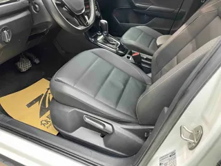 Volkswagen T-ROC 2021 купить из Китая, цена 1 598 000 ₽ — Suifenhe Auto