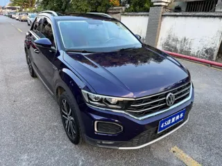 Volkswagen T-ROC 2020 купить из Китая, цена 1 520 000 ₽ — Suifenhe Auto