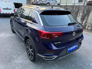 Volkswagen T-ROC 2020 купить из Китая, цена 1 520 000 ₽ — Suifenhe Auto