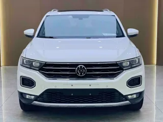 Volkswagen T-ROC 2020 купить из Китая, цена 1 856 000 ₽ — Suifenhe Auto