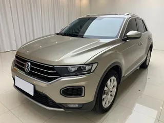 Volkswagen T-ROC 2023 купить из Китая, цена 1 902 000 ₽ — Suifenhe Auto