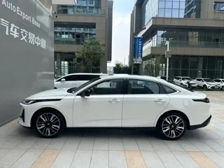 Changan Eado 2025 купить из Китая, цена 2 677 000 ₽ — Suifenhe Auto