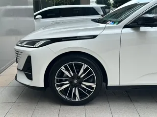 Changan Eado 2025 купить из Китая, цена 2 677 000 ₽ — Suifenhe Auto